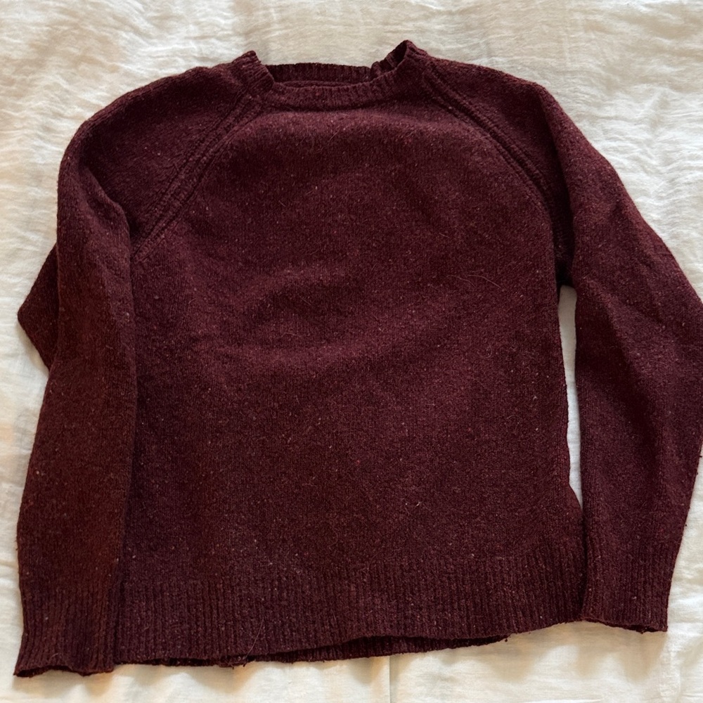 J crew Women's wool Burgundy Sweater